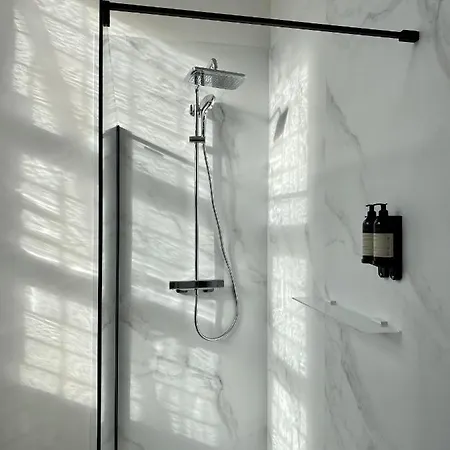 Comic Art Szálloda Gent