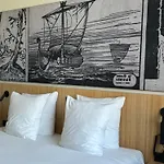 Hotel Urbanist By Harmony 4*