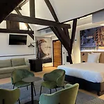 Hotel Urbanist By Harmony 4*