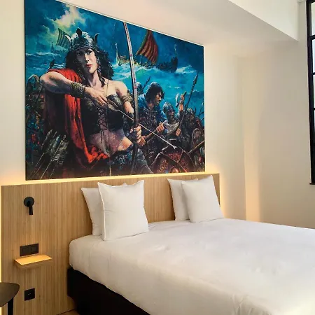 Comic Art Hotel 4*