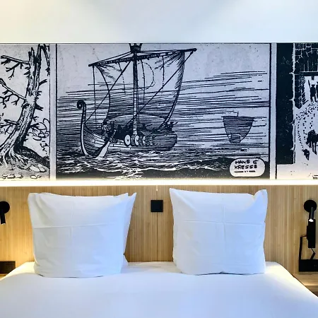 Hotel Comic Art 4*