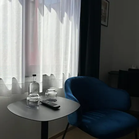 Hotel Comic Art