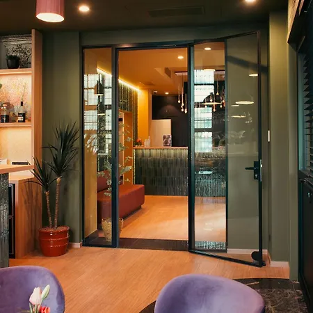 Hotel Urbanist By Harmony 4*