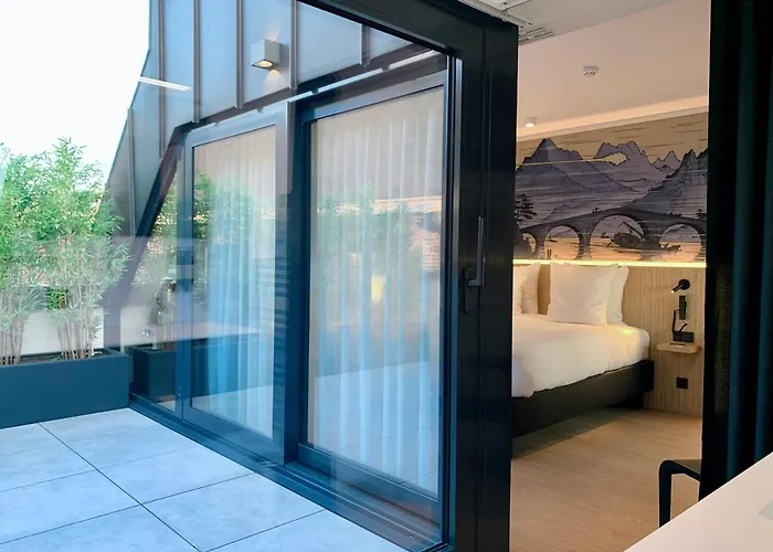 Urbanist By Harmony Ghent