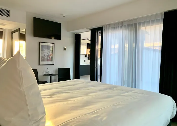 Urbanist By Harmony גנט