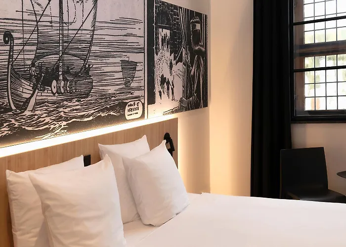 Urbanist By Harmony Hotel