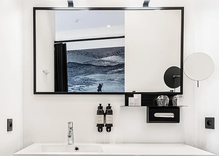 Urbanist By Harmony מלון 4*