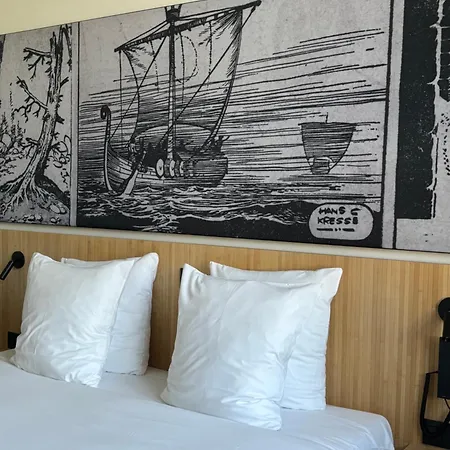 Отель Comic Art 4*